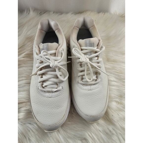 Brooks Addiction Walker 2  Women's White Walking 7.5 B - Picture 2 of 8